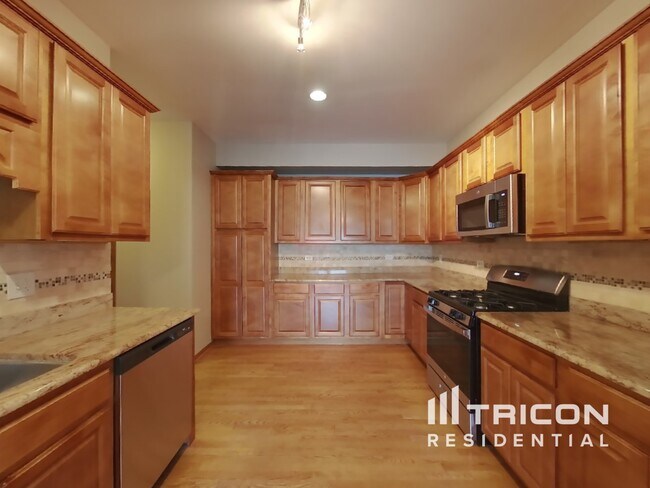 Building Photo - 593 Prairie Crossing Dr