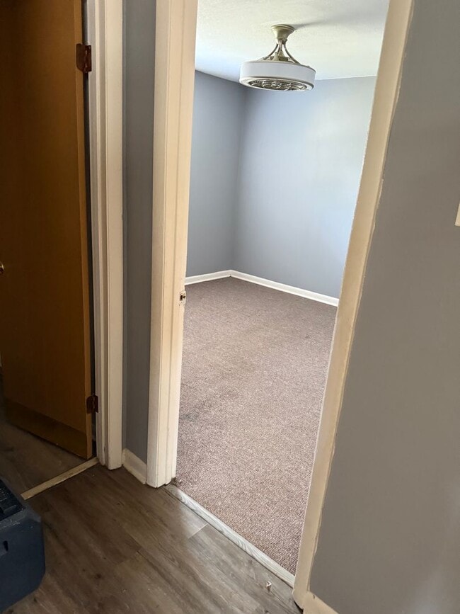 Building Photo - Affordable 2-Bedroom 1-Bath Duplex - Great...