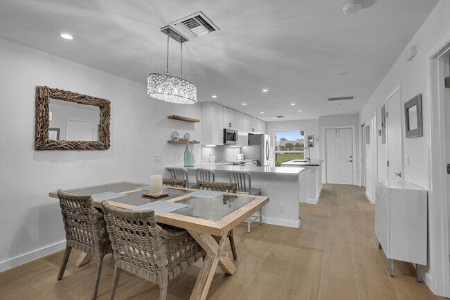 Building Photo - 2331 Croton Ln