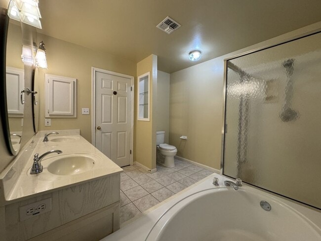 Building Photo - Eagle Creek Subdivision