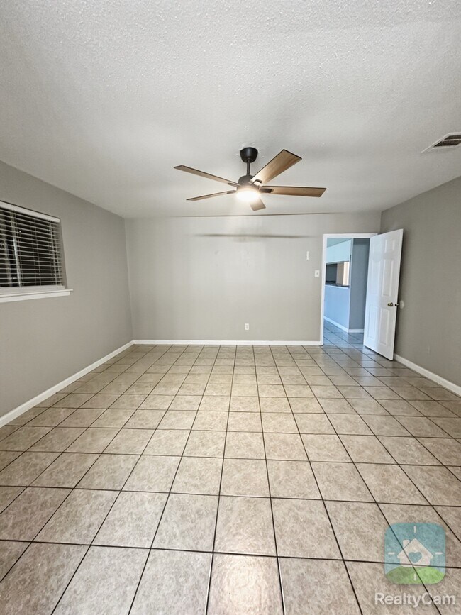 Building Photo - 5007 Monteith Dr