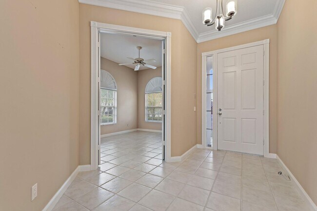 Building Photo - 8120 SE Paurotis Ln