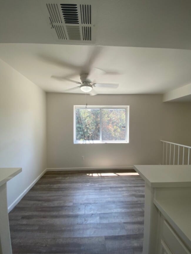 Building Photo - 13022 Riverside Dr