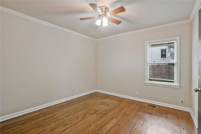 Building Photo - 1834 Ridgeland Dr