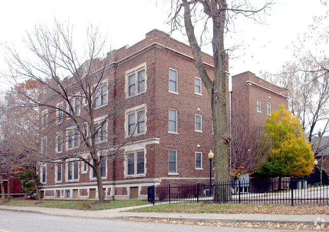 Building Photo - The Wardsworth