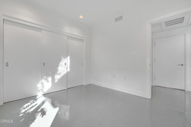 Building Photo - 133 S Los Robles Ave