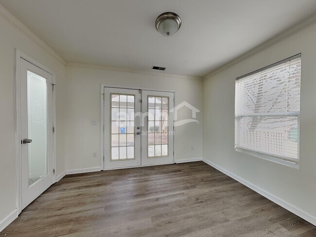 Building Photo - 4477 Westhill Pl