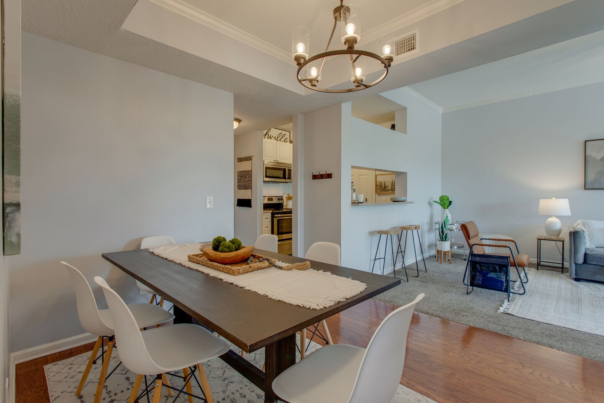 Open Concept - 2025 Woodmont Blvd