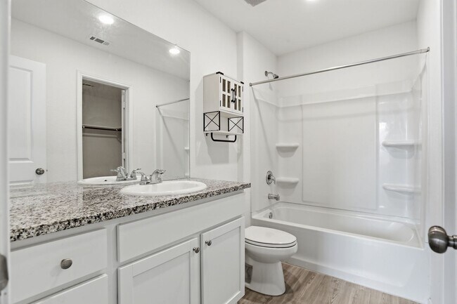 Building Photo - Spacious Southwest San Antonio Home Near Lackland AFB & Major Highways