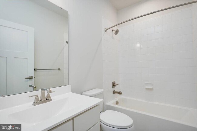 Building Photo - 5831 Pecking Stone St