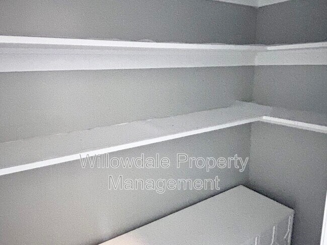 Building Photo - 1020 Garrow Dr