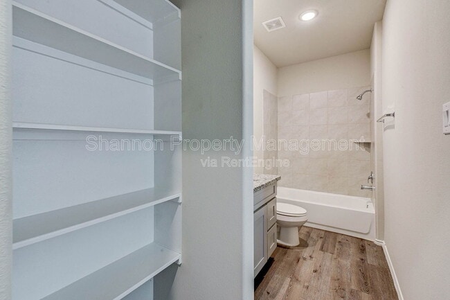 Building Photo - 409 E Avenue G