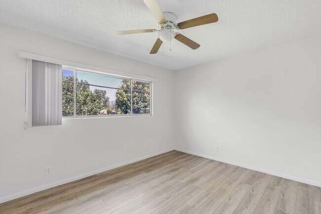 Building Photo - 6120 Radford Ave