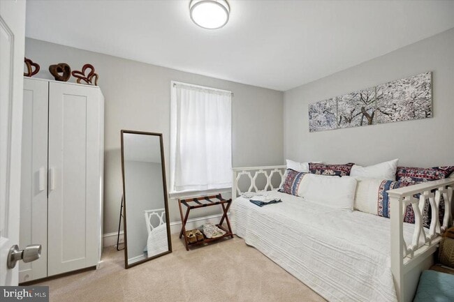 Building Photo - 443 Depot St