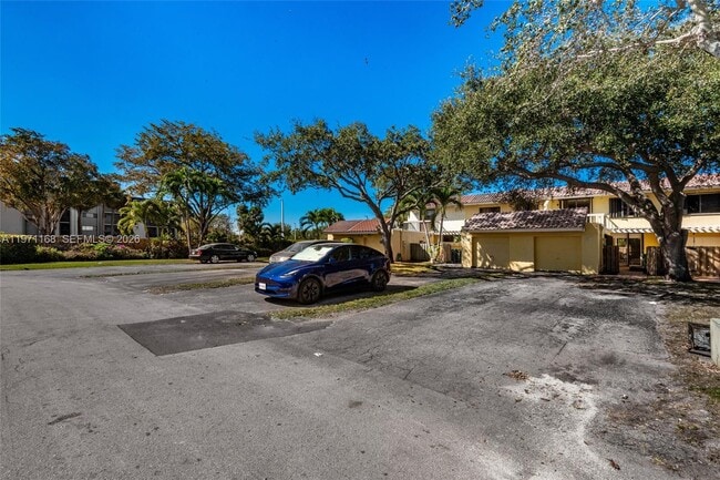 Building Photo - 20536 NE 6th Ct