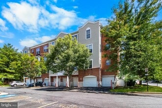 Building Photo - 5900 Great Star Dr