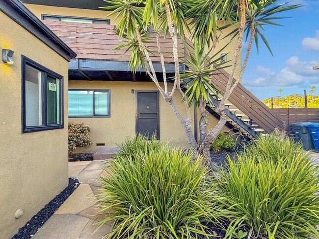 Building Photo - 820 Normark Terrace