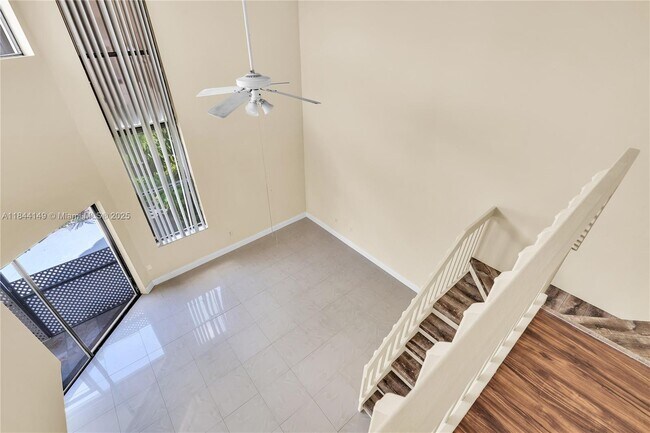 Building Photo - 1612 San Remo Cir