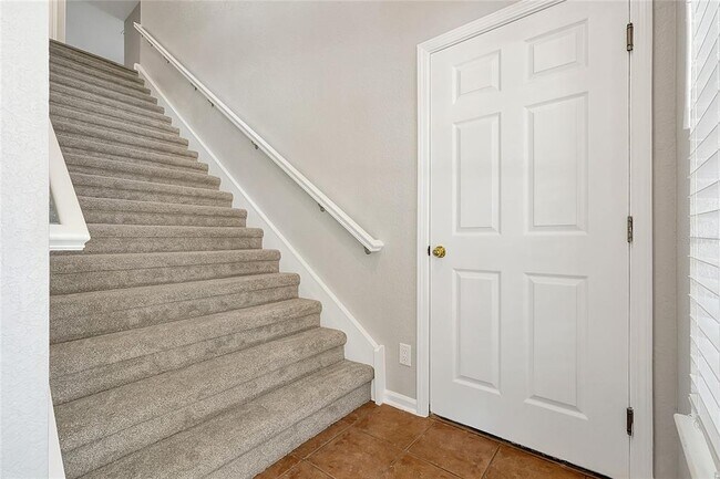 Building Photo - 7521 Bay Prt Rd