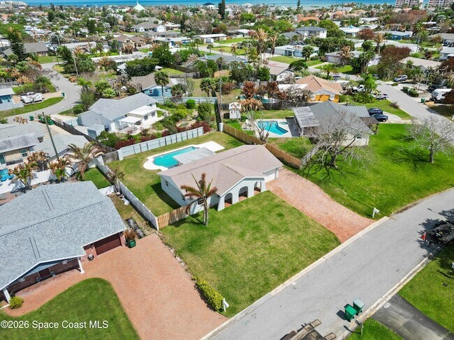 Building Photo - 2076 Abalone Ave