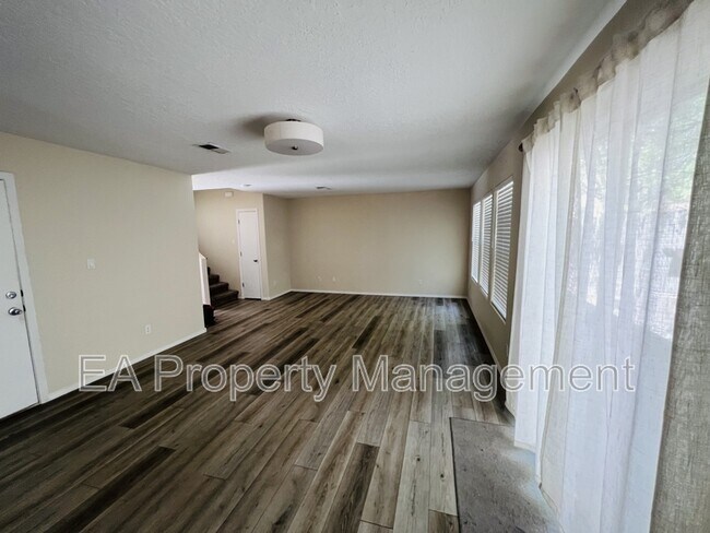 Building Photo - 4257 Altura Mesa Ln NE