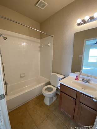 Building Photo - 5731 White Oak Cove