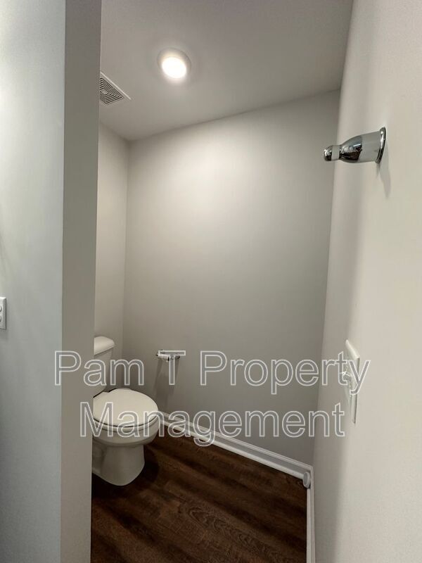 Building Photo - 87 Dunnoman Dr