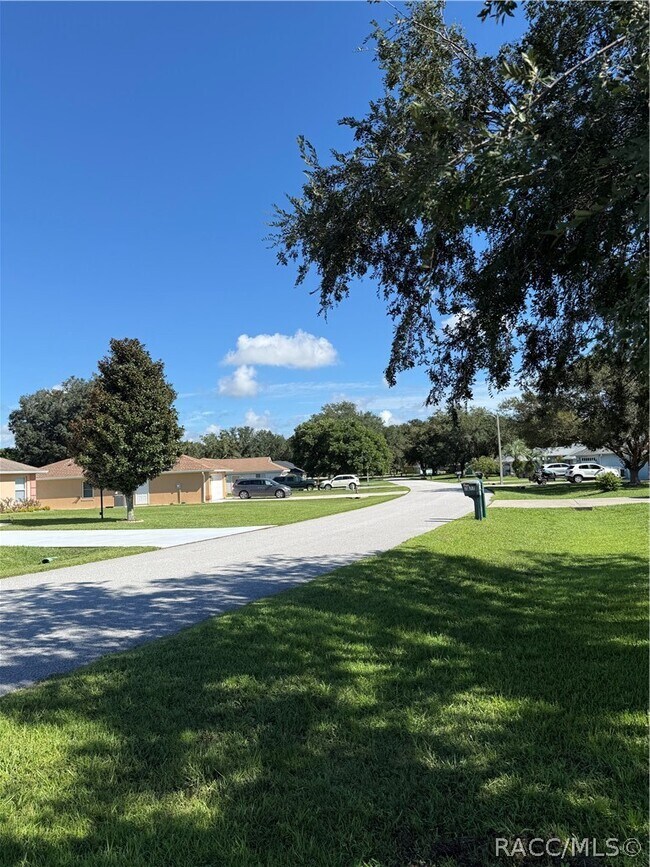 Building Photo - 7899 SW 62 Ct