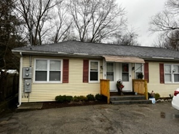 Primary Photo - 273 Pulaski Blvd