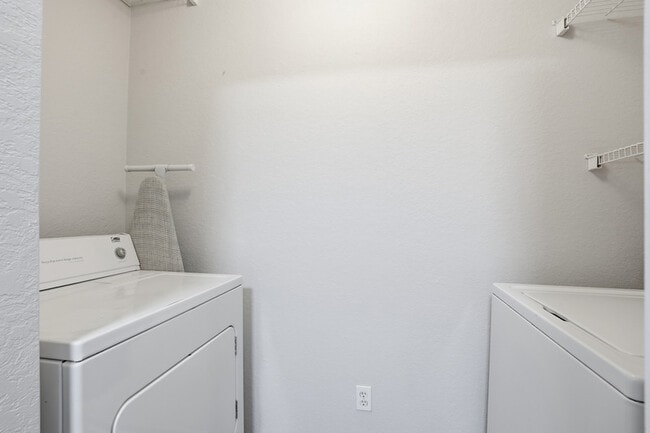 Building Photo - 8215 Ibis Club Dr