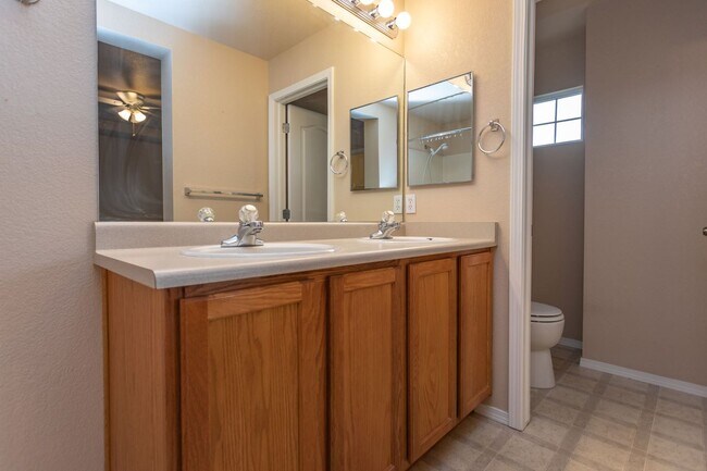 Building Photo - Beautiful 3-Bedroom Home Near Powers Corridor!