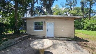 Building Photo - 5550 Windermere Dr