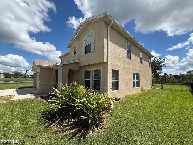 Building Photo - 18168 Horizon View Blvd