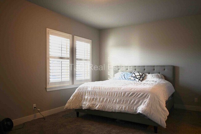 Building Photo - 5512 N Wabash St