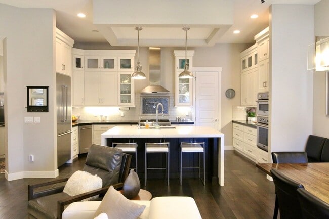 Building Photo - Lovely Home For Rent In Highland, UT (Fully Furnished)