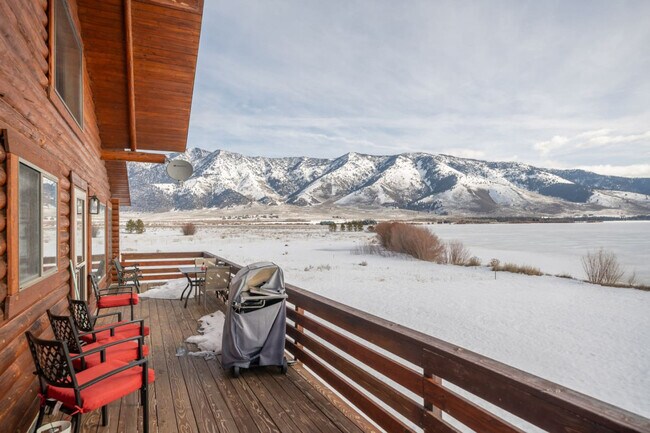 Building Photo - 5406 Henrys Lake Rd