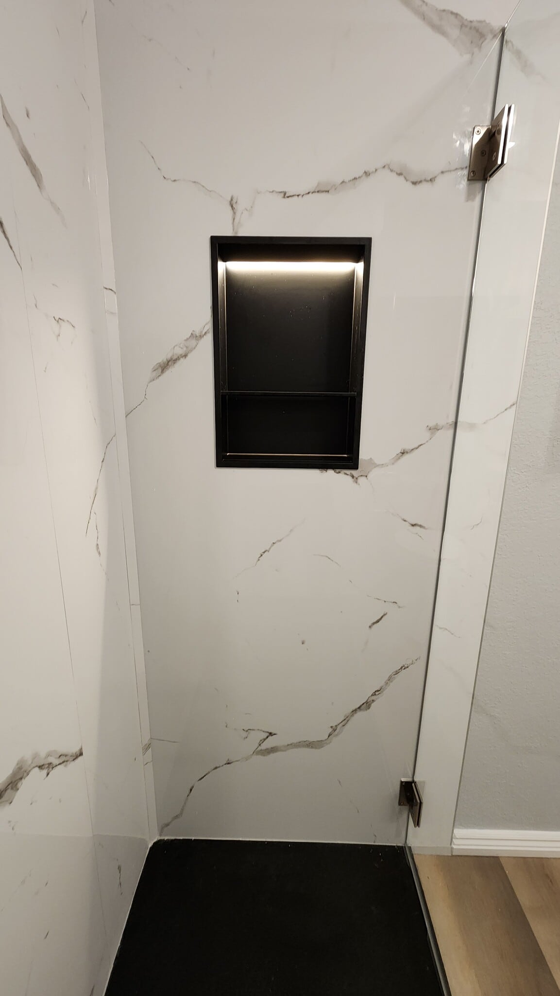 Illuminated shower niche with motion activation - 2605 N Pinon Ridge Dr