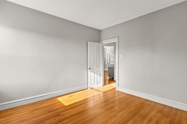 Building Photo - 1553 Rodman St