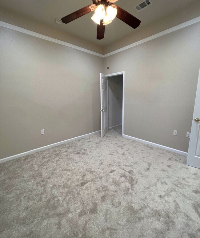 Building Photo - 106 Morning Glory Cir