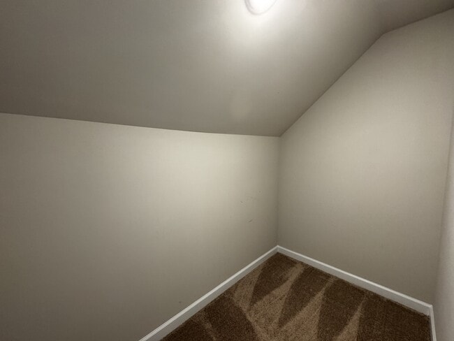 Building Photo - 232 Westfield Dr