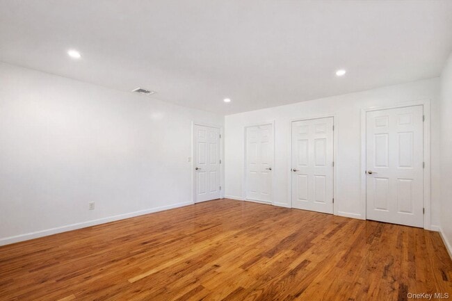 Building Photo - 418 Garden St