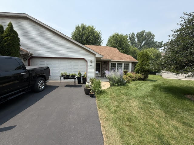Building Photo - 377 Westbrook Dr