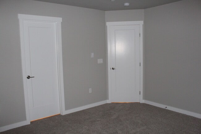 Building Photo - 10103 16th Pl SE