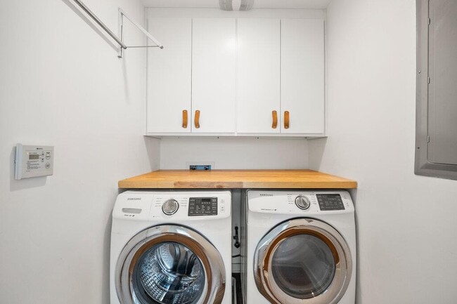 Building Photo - 4711 Gonzales St