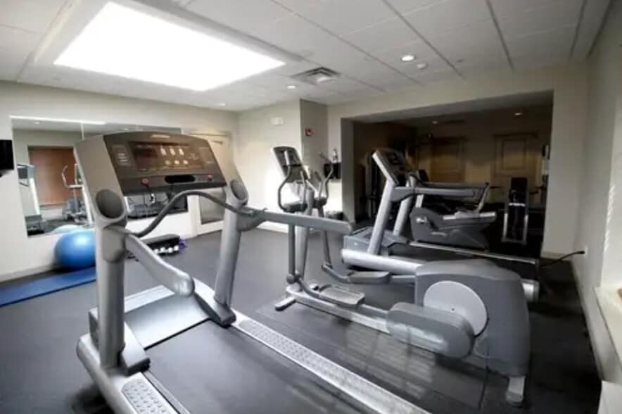 Building Photo - 4 Powder Mill Sq