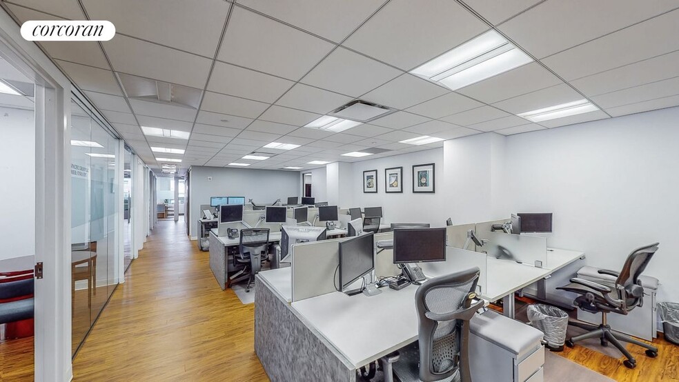 Building Photo - 485 Madison Ave