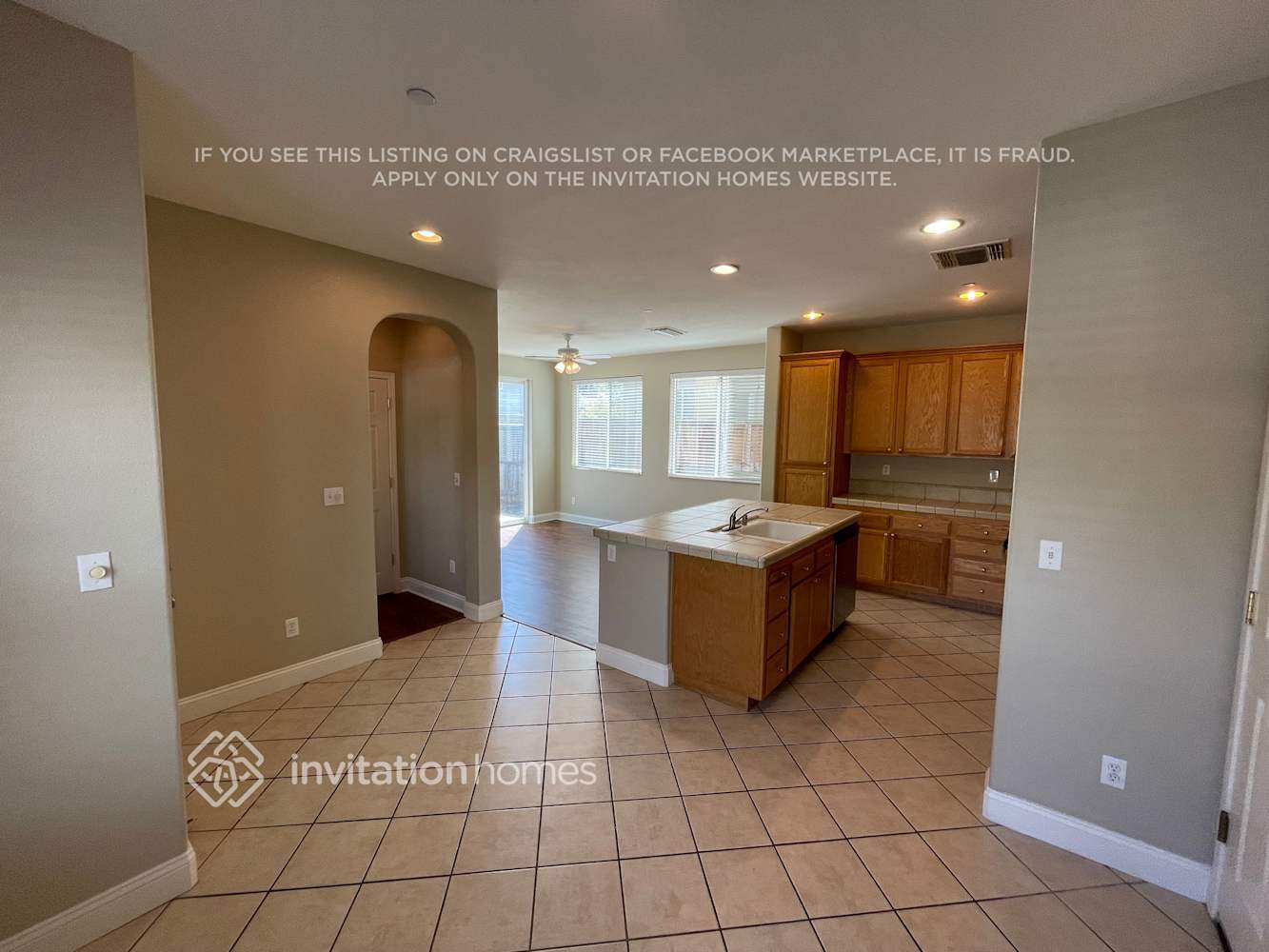 Building Photo - 614 Navigator Dr