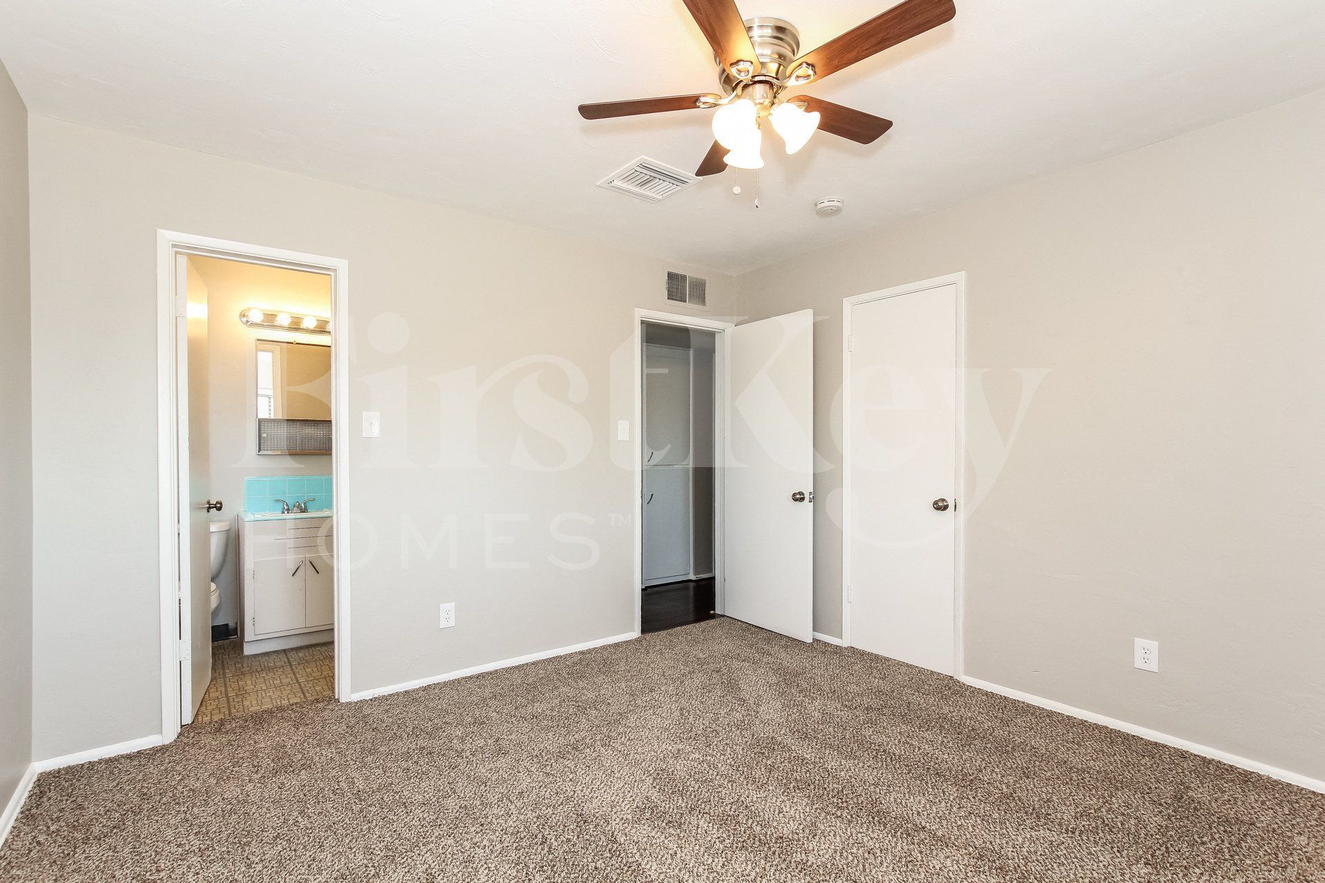 Building Photo - 2311 W Maryland Ave