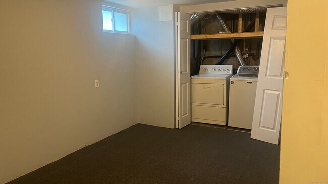 Building Photo - 85 Lantern Park Dr