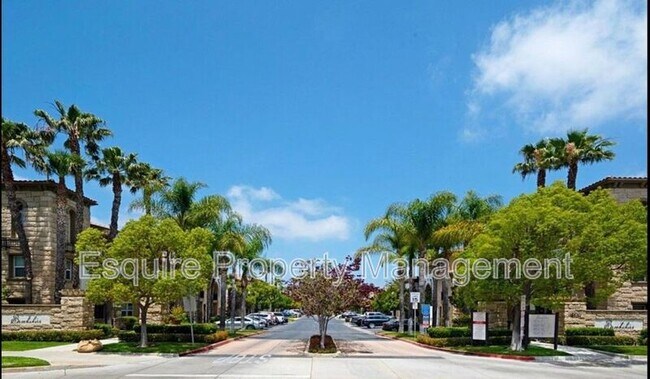 Building Photo - 232 Lightwood St